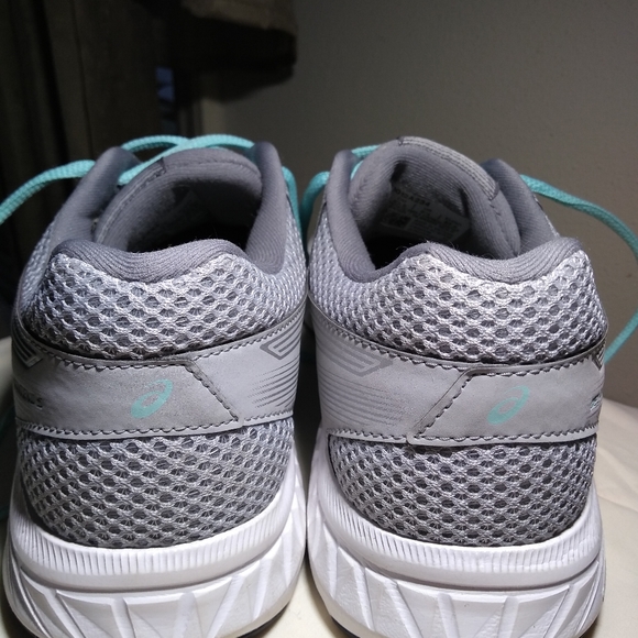 ASICS Ladies Size 6.5 - Picture 4 of 6